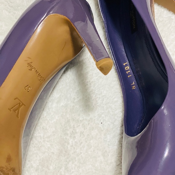 Louis Vuitton Purple Pumps - Picture 3 of 4